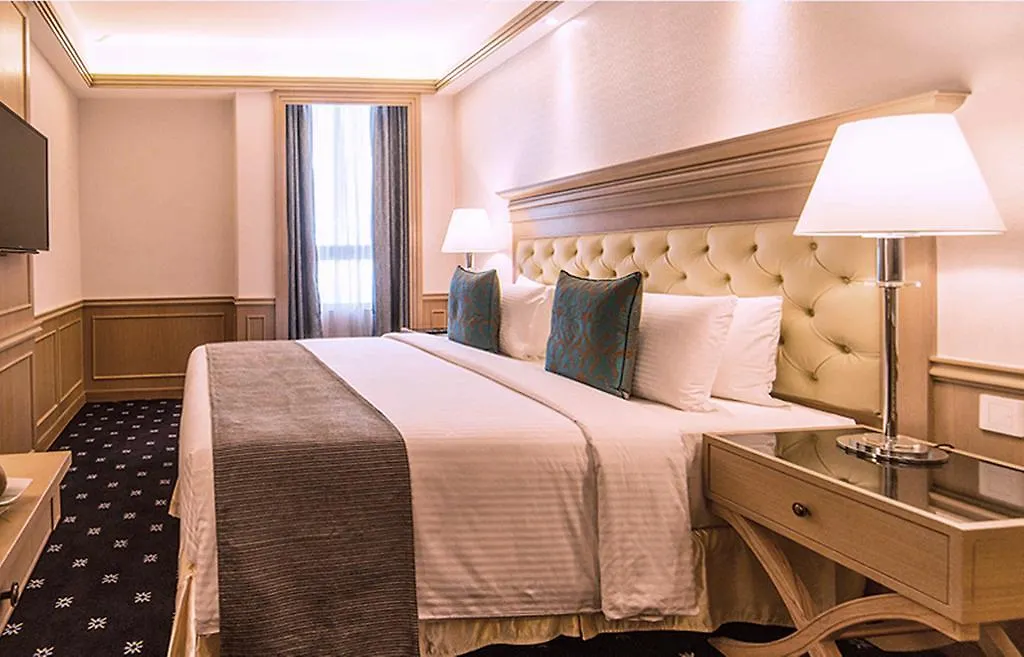 Отель Royale Chulan Penang Джорджтаун